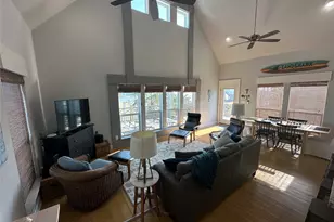 2836 Gulf View Ln, Crystal Beach, TX 77650 - Photo 18