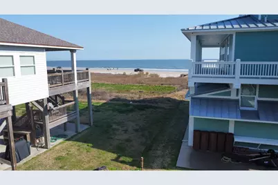2836 Gulfview Lane, Crystal Beach, TX 77650 - Photo 4