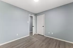 102 Lindencrest Ct, Sugar Land, TX 77479 - Photo 30