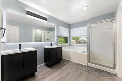 102 Lindencrest Court, Sugar Land, TX 77479 - Photo 24