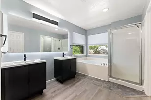 102 Lindencrest Ct, Sugar Land, TX 77479 - Photo 24