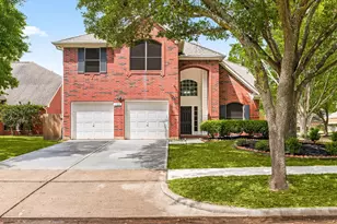 102 Lindencrest Ct, Sugar Land, TX 77479 - Photo 2