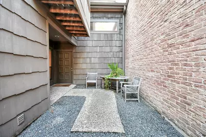 202 Sugarberry Circle, Houston, TX 77024 - Photo 4