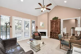 202 Sugar Berry Cir, Houston, TX 77024 - Photo 20