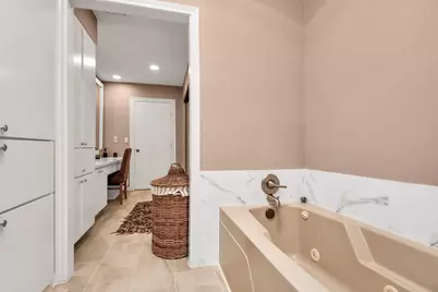 202 Sugarberry Circle, Houston, TX 77024 - Photo 26