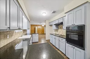 2717 Wisdom Dr, Deer Park, TX 77536 - Photo 8