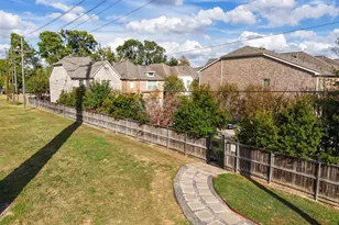 3130 Heritage Creek Terrace, Houston, TX 77008 - Photo 30