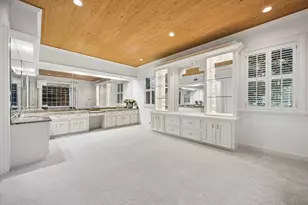 10 Stillforest St, Piney Point Village, TX 77024 - Photo 22