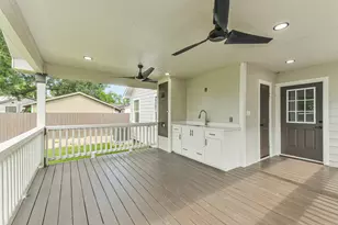 109 Neyland St, Houston, TX 77022 - Photo 44