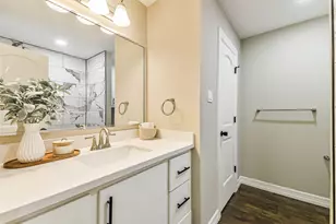 109 Neyland St, Houston, TX 77022 - Photo 20