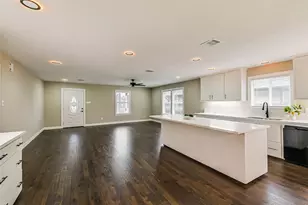 109 Neyland St, Houston, TX 77022 - Photo 14