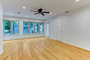613 E 21st St, Houston, TX 77008 - Photo 14