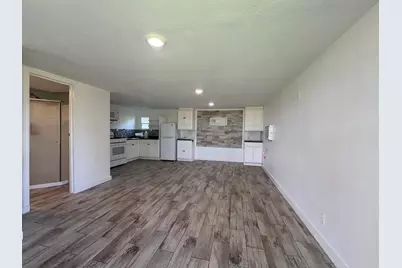407 Bayshore Drive, La Porte, TX 77571 - Photo 22