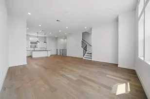 332 Eastwood St, Houston, TX 77011 - Photo 8