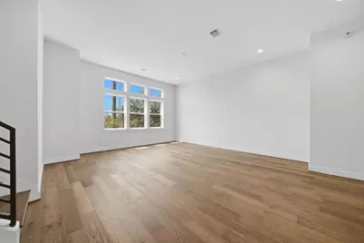332 Eastwood Street, Houston, TX 77011 - Photo 6