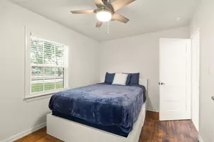 5908 Beechnut St, Houston, TX 77074 - Photo 12