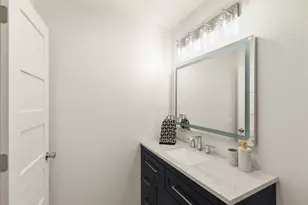 5908 Beechnut St, Houston, TX 77074 - Photo 20