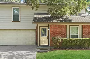 28630 Lochlevan Ct, Huffman, TX 77336 - Photo 2