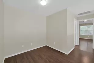 122 N N Camelia Grove Circle, The Woodlands, TX 77382 - Photo 12