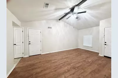 941 S Walker Street, Angleton, TX 77515 - Photo 4