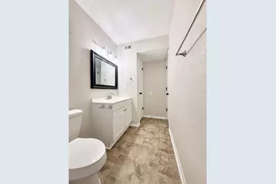 941 S Walker Street, Angleton, TX 77515 - Photo 16