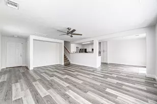 2723 Piney Lake Ct, Houston, TX 77038 - Photo 16