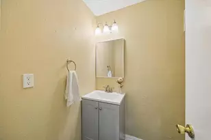 7350 Kirby Dr, Houston, TX 77030 - Photo 20