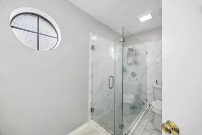 7350 Kirby Drive #6, Houston, TX 77030 - Photo 16