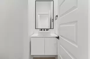 817 Thornton Rd, Houston, TX 77018 - Photo 20