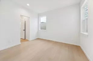 817 Thornton Rd, Houston, TX 77018 - Photo 8