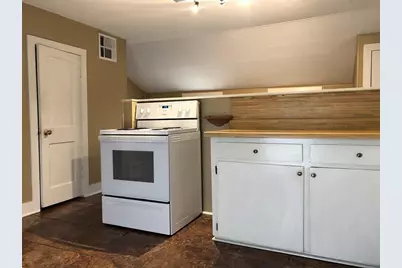 208 1/2 Avenue A, El Campo, TX 77437 - Photo 18