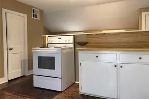 208 1/2 Ave A, El Campo, TX 77437 - Photo 18