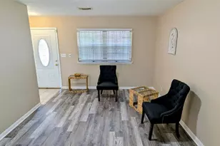 10227 Gulf Meadows Dr, Houston, TX 77075 - Photo 4