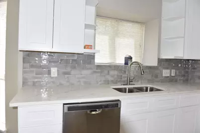 12303 Glenmeadow Drive, Stafford, TX 77477 - Photo 6