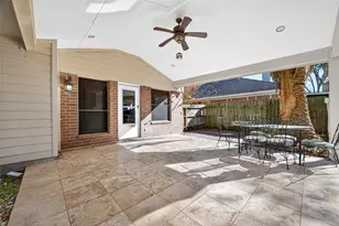 17106 Pecan Acres Dr, Sugar Land, TX 77498 - Photo 40