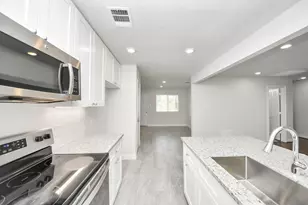 6934 Neff St, Houston, TX 77074 - Photo 12