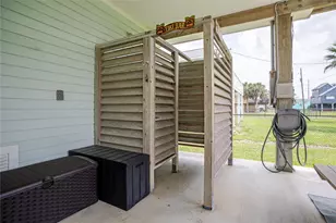 22017 Zachary Dr, Galveston, TX 77554 - Photo 30