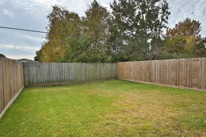 1210 Robert Street, Baytown, TX 77521 - Photo 36