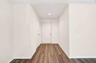 11103 Bellerive Dr, Houston, TX 77072 - Photo 4
