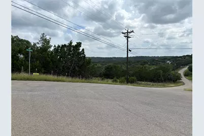 104 Lillian Drive S, Kerrville, TX 78028 - Photo 2