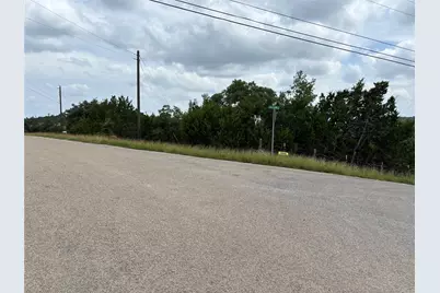 104 Lillian Drive S, Kerrville, TX 78028 - Photo 4