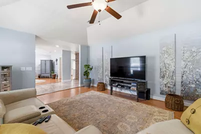 222 Laura Lane, Conroe, TX 77385 - Photo 6