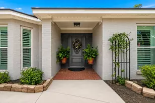 222 Laura Ln, Conroe, TX 77385 - Photo 2
