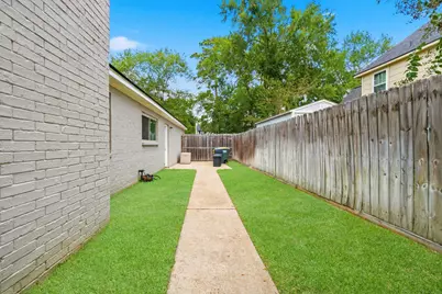 222 Laura Lane, Conroe, TX 77385 - Photo 42