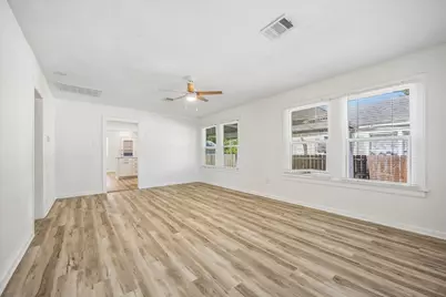 6813 Appleton Street, Houston, TX 77022 - Photo 8