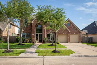 3814 Hunters Gate Court, Sugar Land, TX 77479 - Photo 2