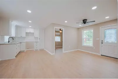 2516 Craigmont Street, Houston, TX 77023 - Photo 6