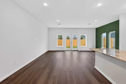 9113 Highland Northern Way, Houston, TX 77088 - Photo 10