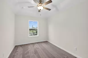 9113 Highland Northern Wy, Houston, TX 77088 - Photo 26