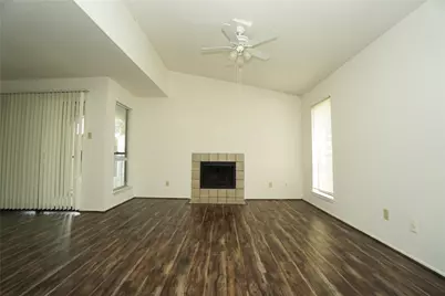 6602 Harbor Town Drive #808, Houston, TX 77036 - Photo 4